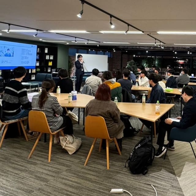 オフィスツアー＆懇親会の様子